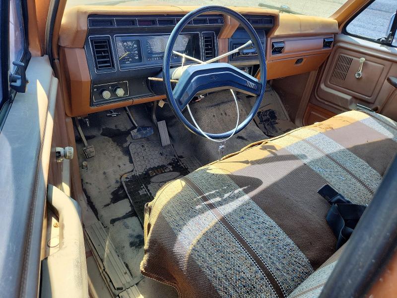 Photo 8 from auction – 1982 FORD F150 with VIN 1FTDF15F4CLA44539