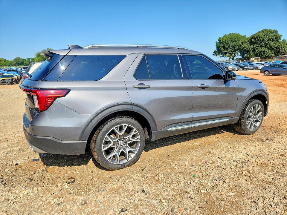 Photo 3 from auction – 2025 FORD EXPLORER with VIN 1FMWK8HC3SGB24657