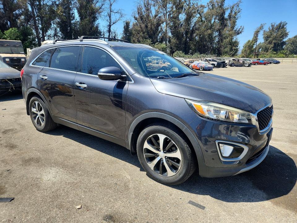 Photo 4 from auction – 2016 KIA SORENTO with VIN 5XYPH4A5XGG044326