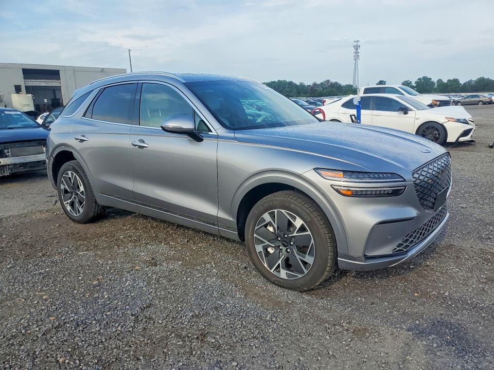 Photo 4 from auction – 2026 GENESIS ELECTRIFIED GV70 with VIN 5NMMCET18TH006398