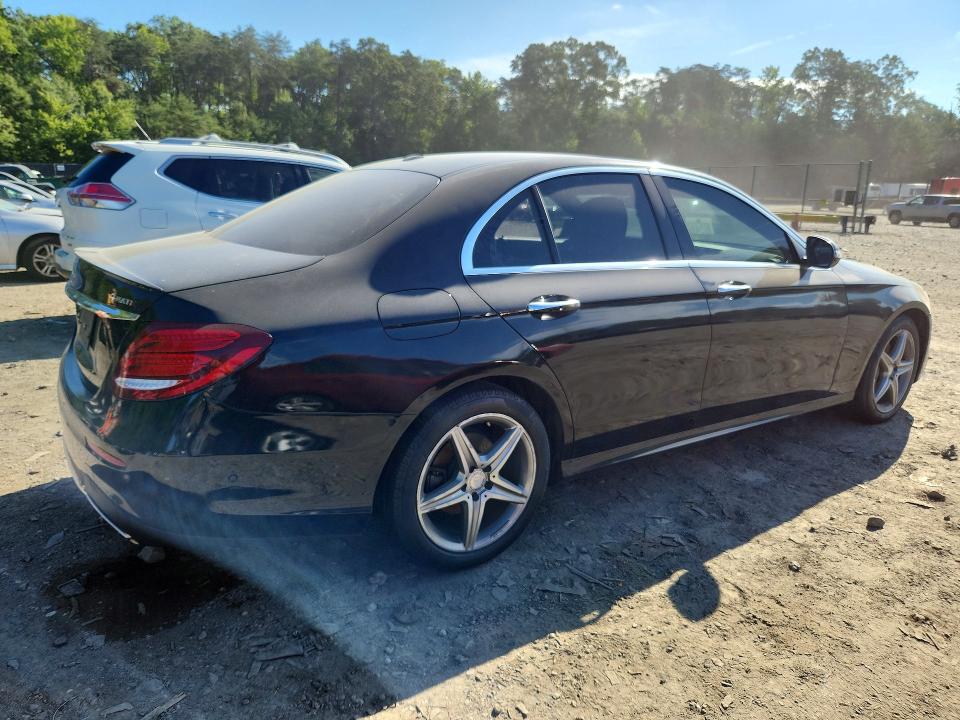 Photo 3 from auction – 2017 MERCEDES-BENZ E with VIN WDDZF4KB4HA156856