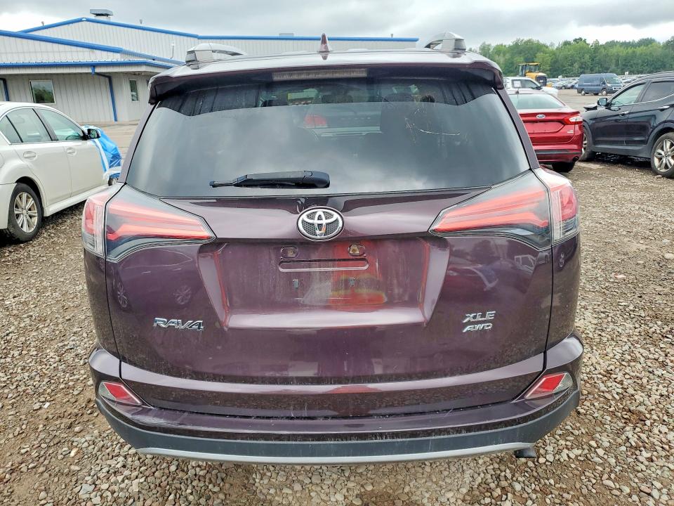 Photo 6 from auction – 2017 TOYOTA RAV4 with VIN 2T3RFREVXHW559769