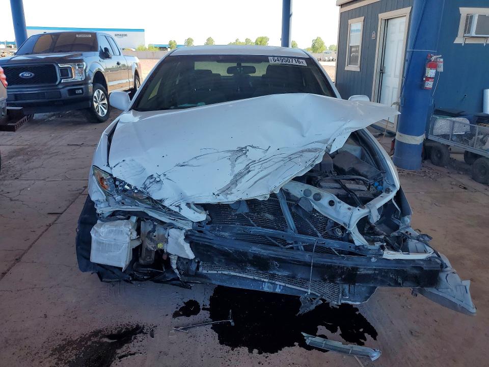 Photo 5 from auction – 2005 TOYOTA CAMRY with VIN 4T1BE32K85U558703