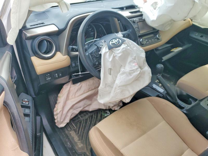 Photo 8 from auction – 2015 TOYOTA RAV4 with VIN JTMRFREV8FD157601