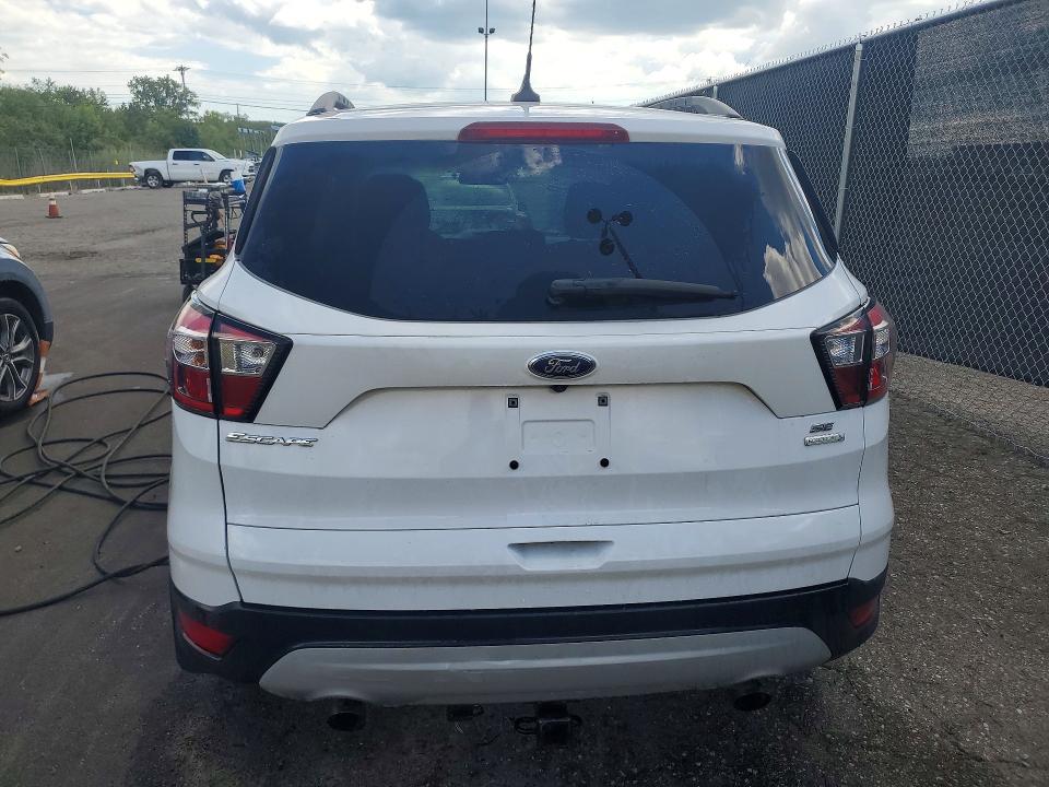 Photo 6 from auction – 2018 FORD ESCAPE with VIN 1FMCU0GD6JUD28085