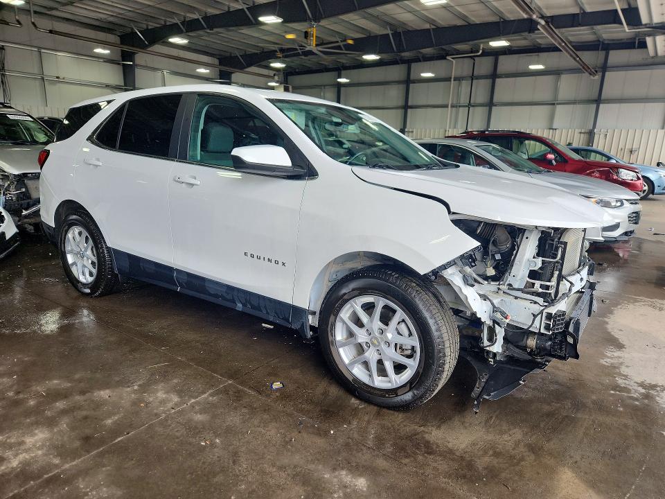 Photo 4 from auction – 2023 CHEVROLET EQUINOX with VIN 3GNAXKEG4PL120910