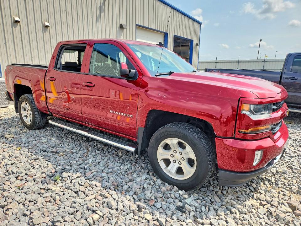 Photo 4 from auction – 2018 CHEVROLET SILVERADO with VIN 3GCUKREC2JG342467