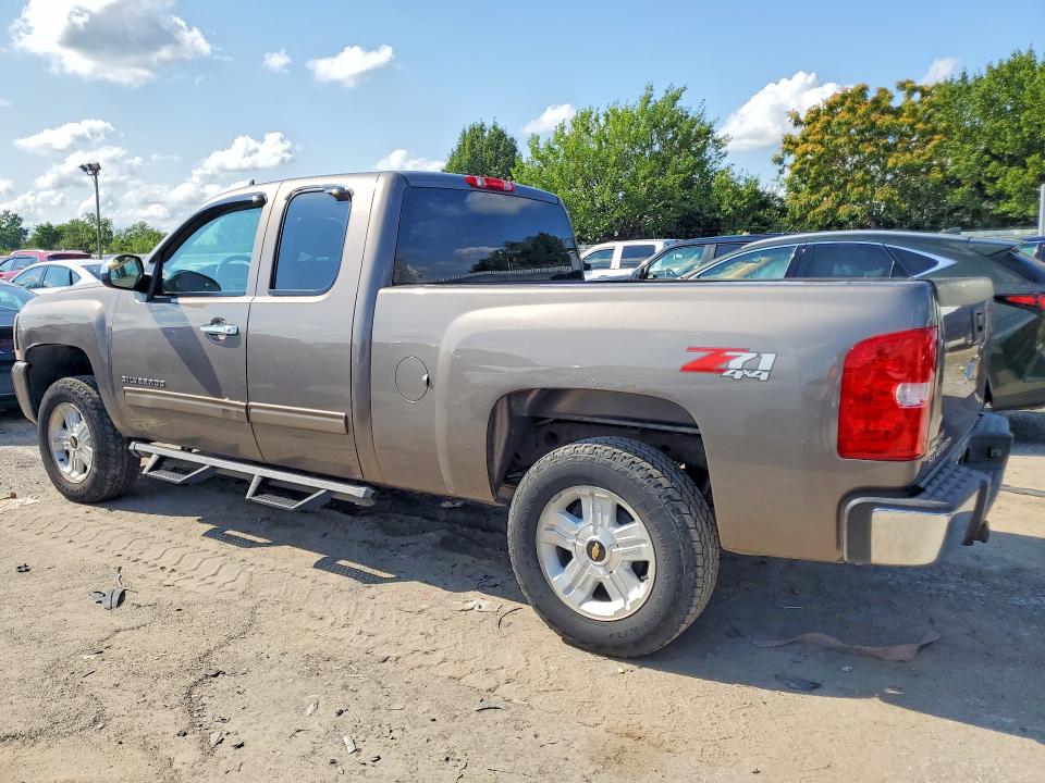 Photo 2 from auction – 2011 CHEVROLET SILVERADO with VIN 1GCRKSE31BZ318255
