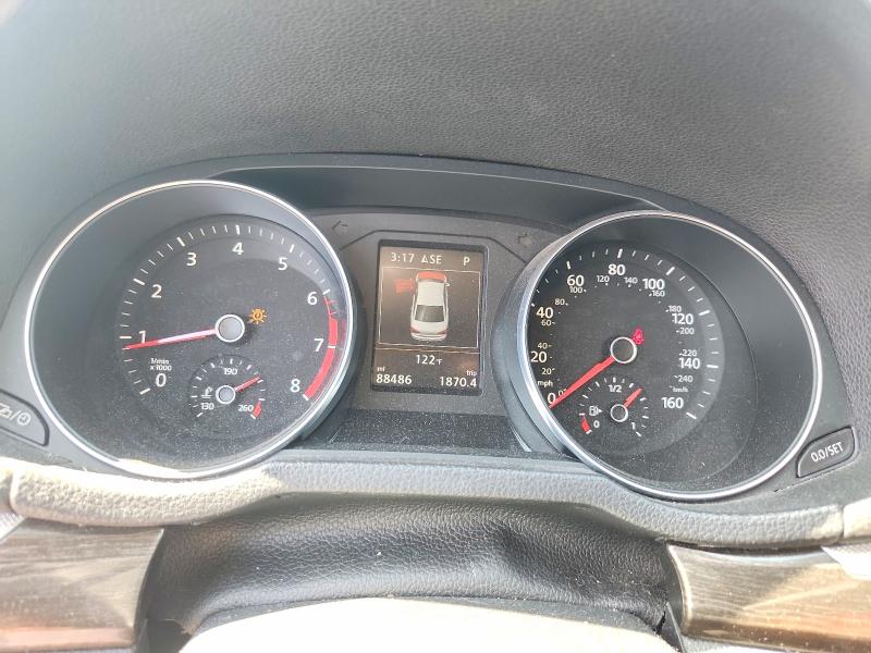 Photo 9 from auction – 2018 VOLKSWAGEN PASSAT with VIN 1VWCA7A31JC017222