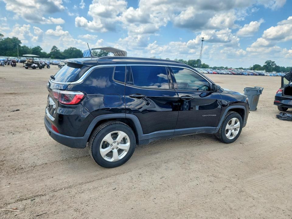 Photo 3 from auction – 2022 JEEP COMPASS with VIN 3C4NJDBB4NT121908