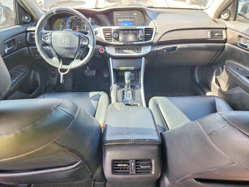 Photo 8 from auction – 2015 HONDA ACCORD with VIN 1HGCR6F51FA003101