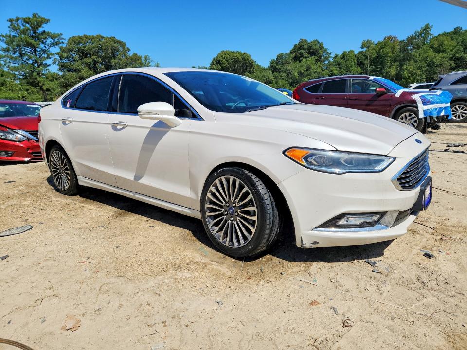 Photo 4 from auction – 2017 FORD FUSION with VIN 3FA6P0HD4HR364436