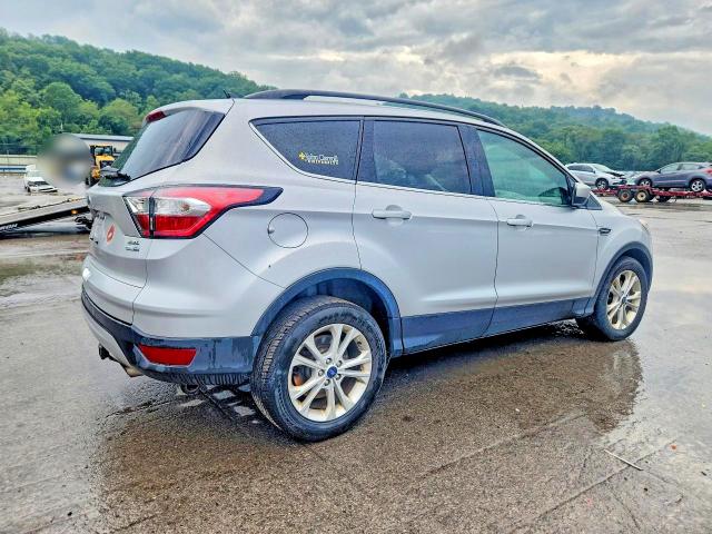 صورة رقم 3 من المزاد - 2018 FORD ESCAPE مع VIN 1FMCU9HD4JUD01681