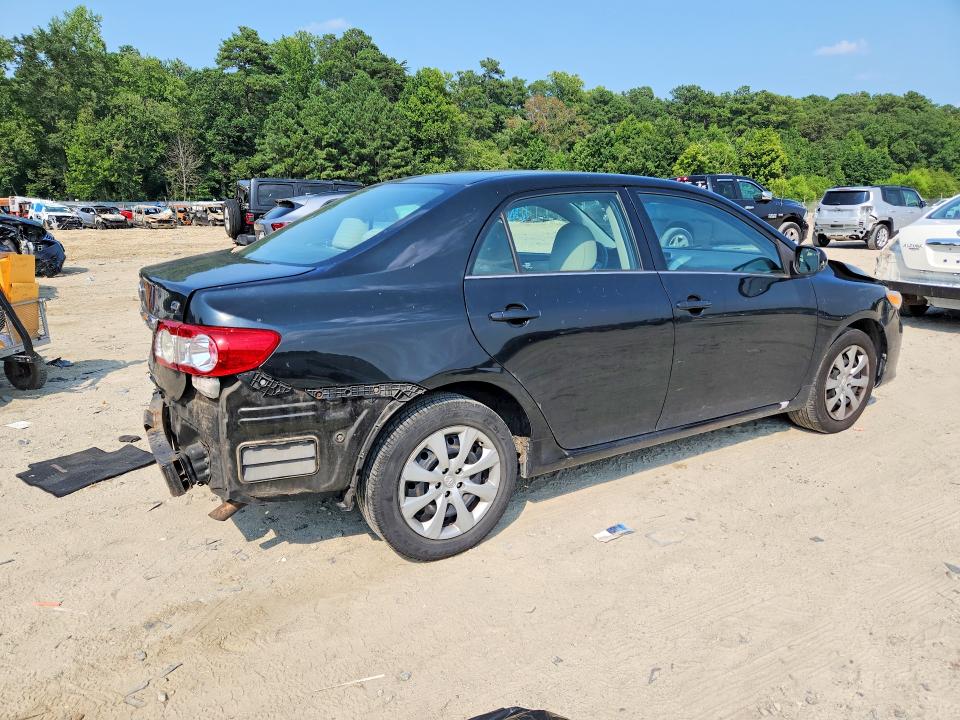 Photo 3 from auction – 2013 TOYOTA COROLLA with VIN 2T1BU4EE9DC970756