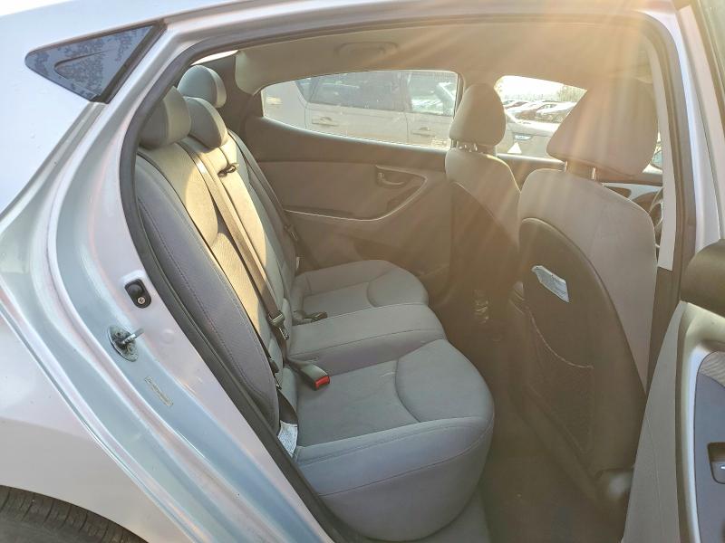 Photo 10 from auction – 2013 HYUNDAI ELANTRA with VIN KMHDH4AE6DU846333