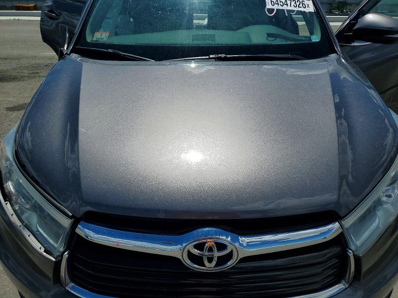 Photo 12 from auction – 2015 TOYOTA HIGHLANDER with VIN 5TDDKRFH8FS093434