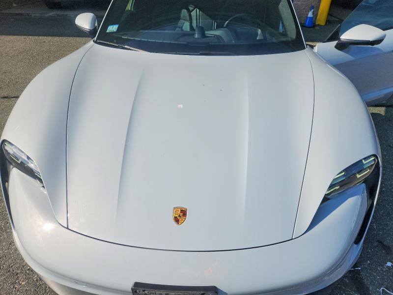Photo 11 from auction – 2022 PORSCHE TAYCAN with VIN WP0AA2Y1XNSA17235