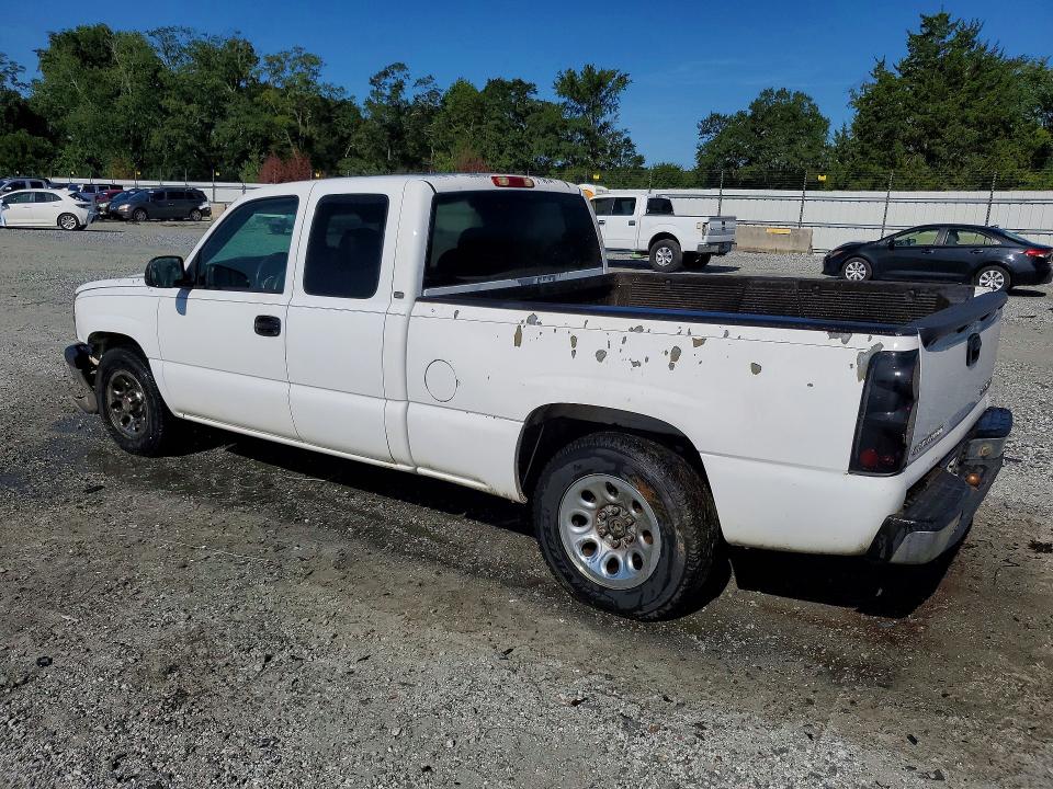 Photo 2 from auction – 2005 CHEVROLET SILVERADO with VIN 2GCEC19V351369951
