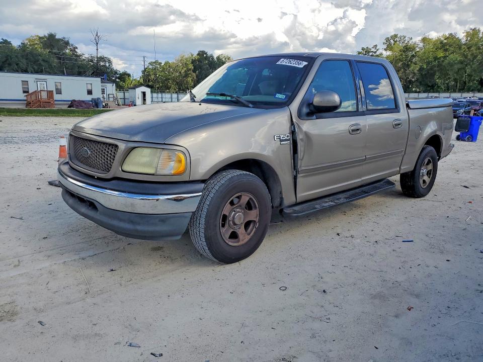 FORD F150 2002 with VIN 1FTRW076X2KE17987 - Photo from auction