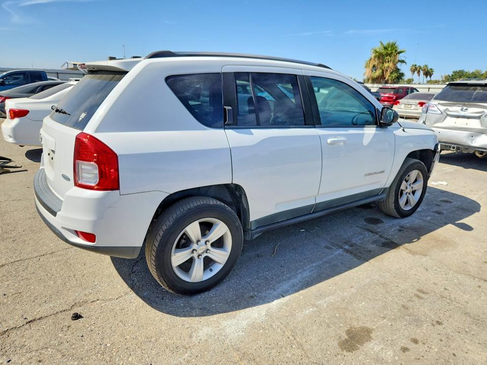 Photo 3 from auction – 2011 JEEP COMPASS with VIN 1J4NF1FB2BD201679