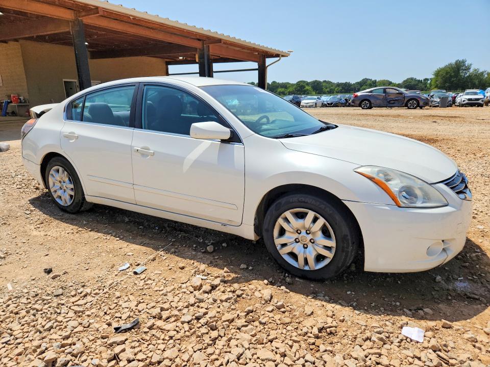 Photo 4 from auction – 2011 NISSAN ALTIMA with VIN 1N4AL2AP0BC180610