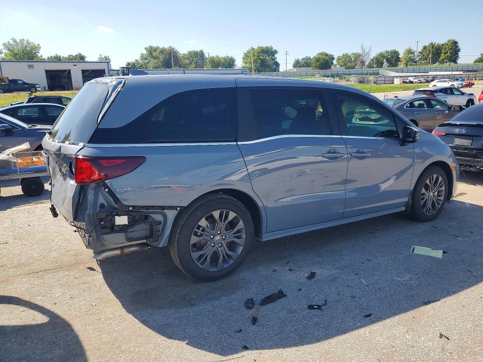 Photo 3 from auction – 2026 HONDA ODYSSEY with VIN 5FNRL6H8XTB060644