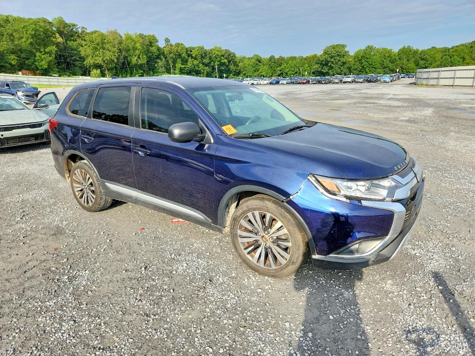 Photo 4 from auction – 2019 MITSUBISHI OUTLANDER with VIN JA4AD2A32KZ013967