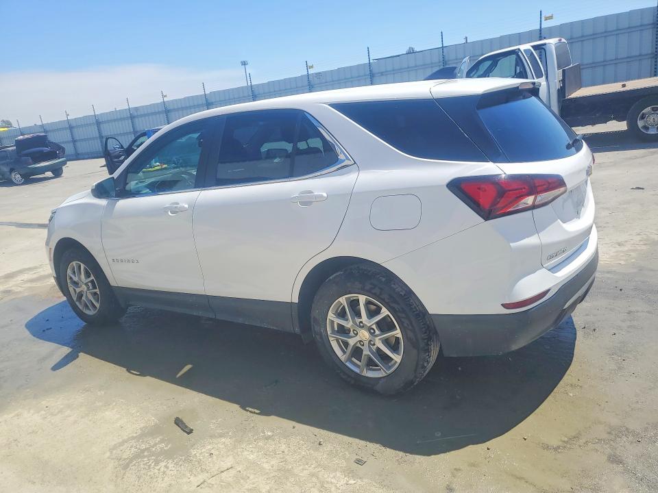 Photo 2 from auction – 2024 CHEVROLET EQUINOX with VIN 3GNAXKEG9RL298038