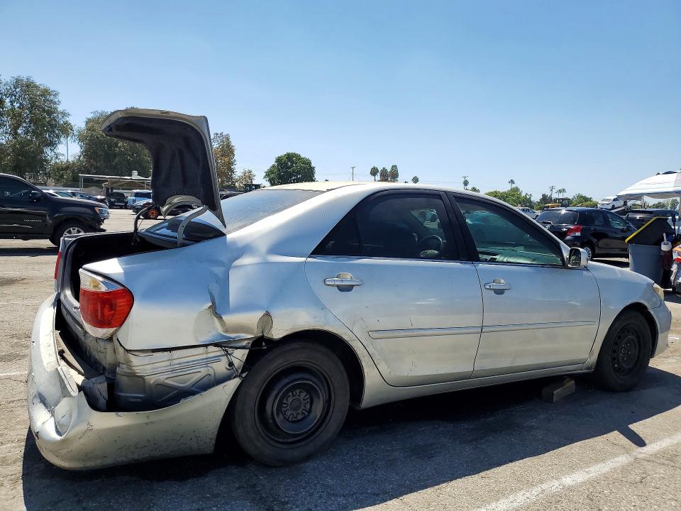 Photo 3 from auction – 2006 TOYOTA CAMRY with VIN 4T1BE32K96U723627