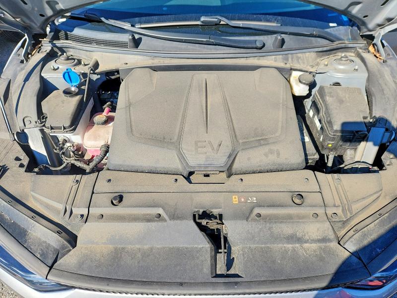 Photo 12 from auction – 2023 KIA EV6 with VIN KNDC34LA6P5130250