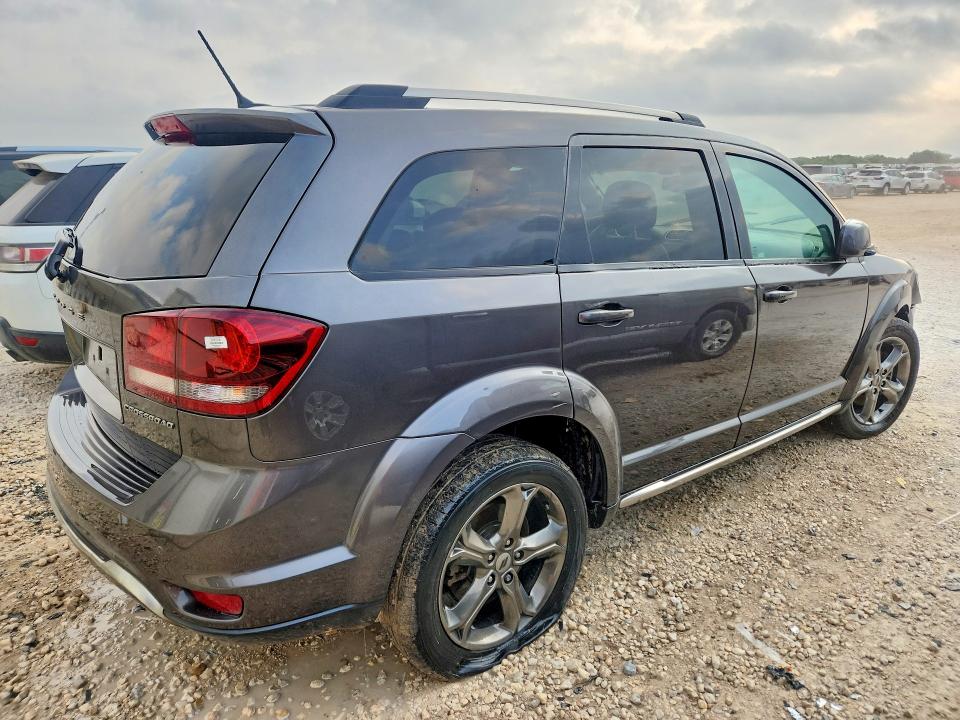 Photo 3 from auction – 2018 DODGE JOURNEY with VIN 3C4PDCGB4JT141315