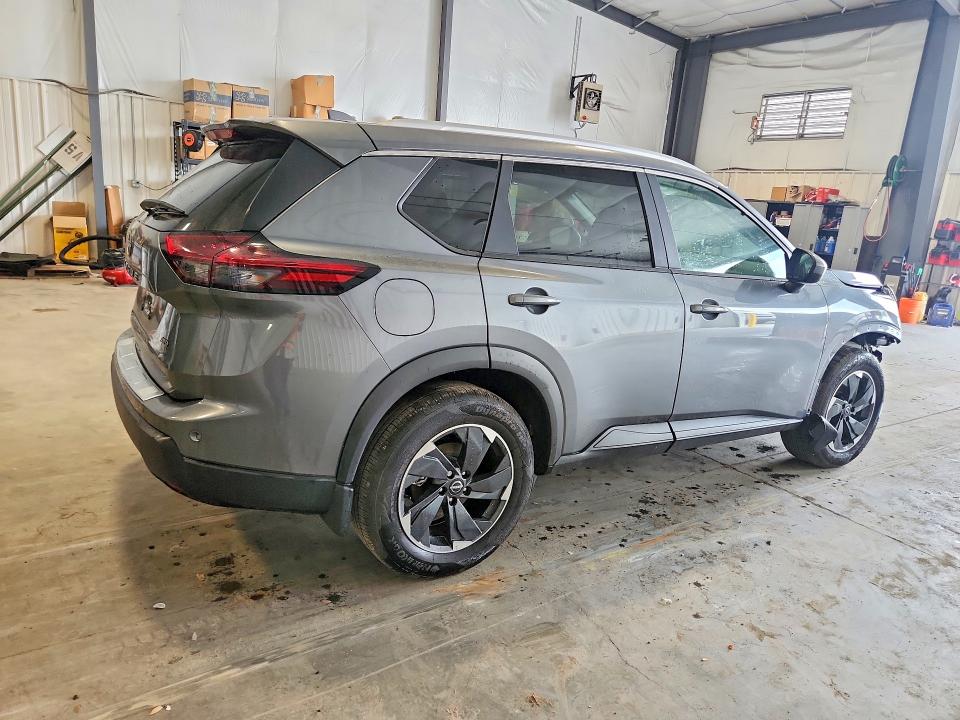 Photo 3 from auction – 2026 NISSAN ROGUE with VIN 5N1BT3BB3TC722836