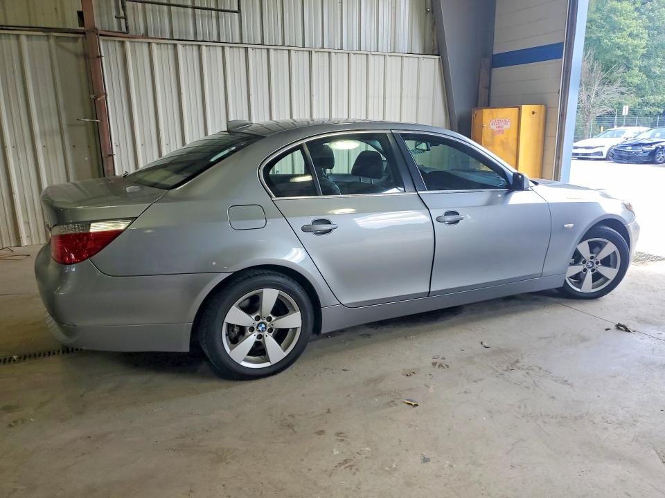 Photo 3 from auction – 2006 BMW 525 with VIN WBANF33566CB86082