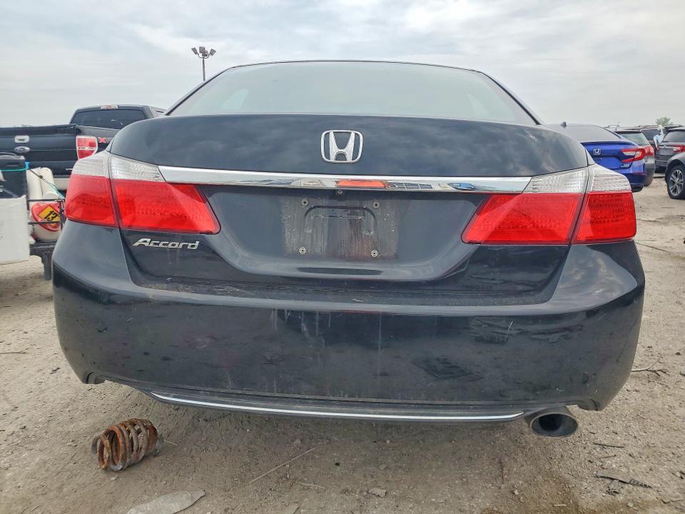 Photo 6 from auction – 2015 HONDA ACCORD with VIN 1HGCR2F36FA183005
