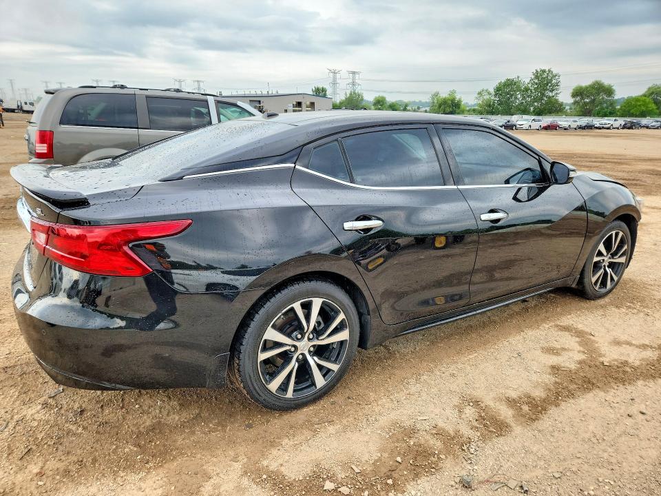 Foto 3 de la subasta – 2017 NISSAN MAXIMA con VIN 1N4AA6AP4HC451433