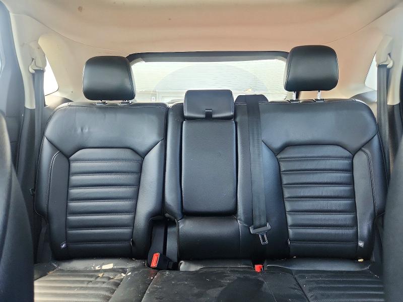 Photo 10 from auction – 2016 FORD EDGE with VIN 2FMPK4J89GBC33254