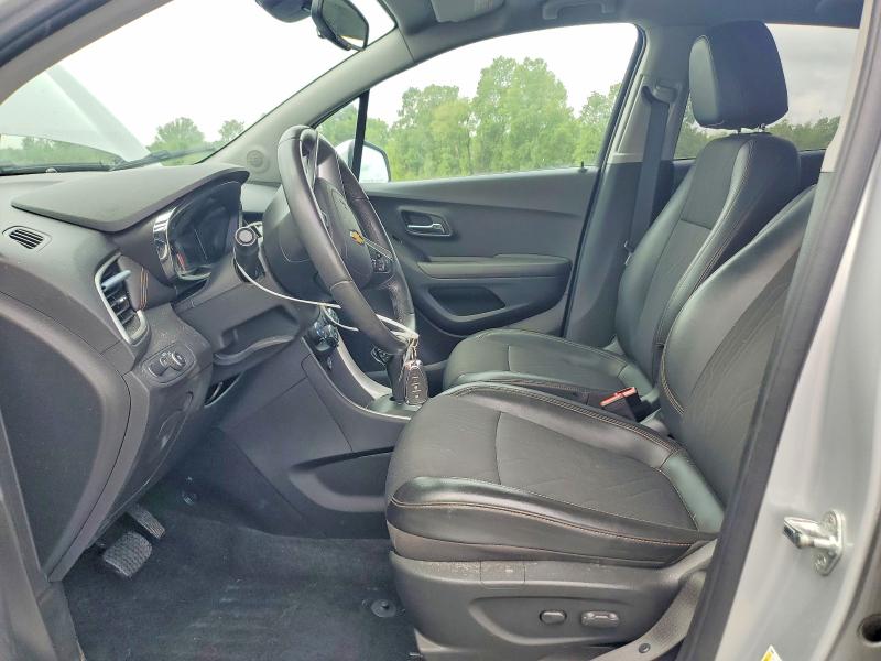 Photo 7 from auction – 2018 CHEVROLET TRAX with VIN KL7CJPSB0JB658079