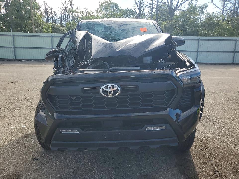Photo 5 from auction – 2025 TOYOTA TACOMA with VIN 3TYLC5LN2ST049505