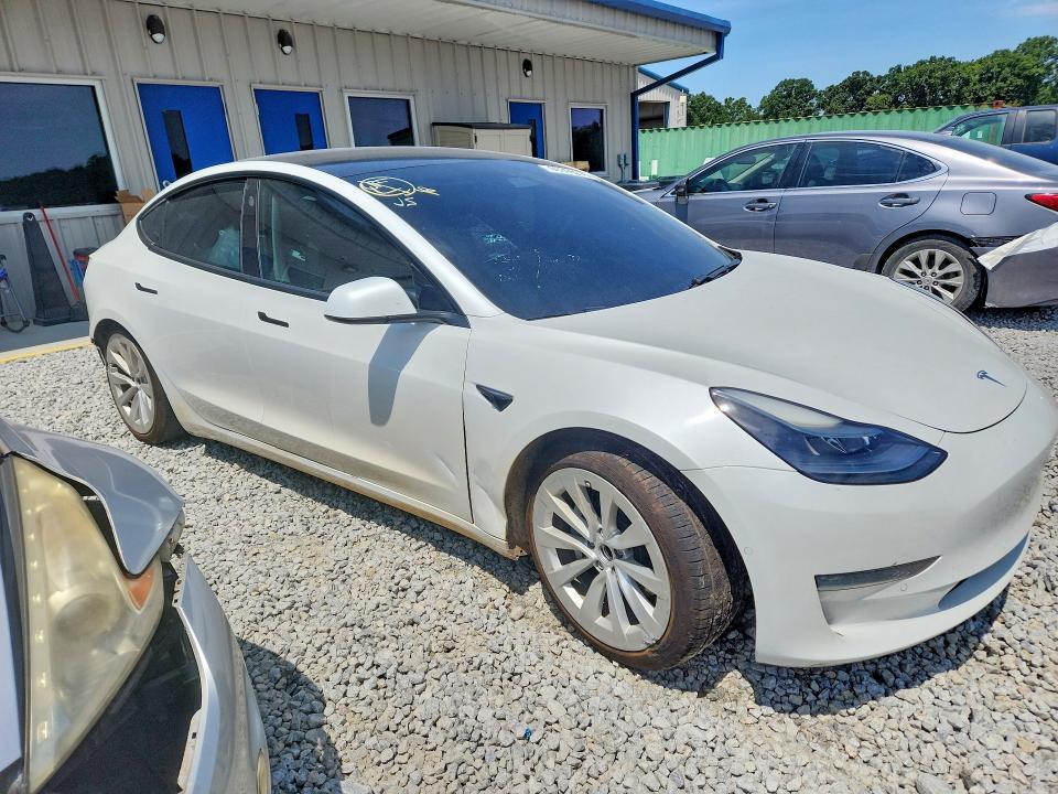 Photo 4 from auction – 2021 TESLA MODEL 3 with VIN 5YJ3E1EAXMF017787