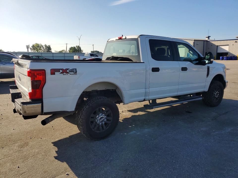 Photo 3 from auction – 2017 FORD F250 with VIN 1FT7W2B67HED80656
