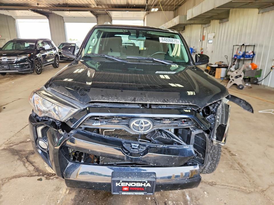 Photo 5 from auction – 2015 TOYOTA 4RUNNER with VIN JTEBU5JR6F5212285