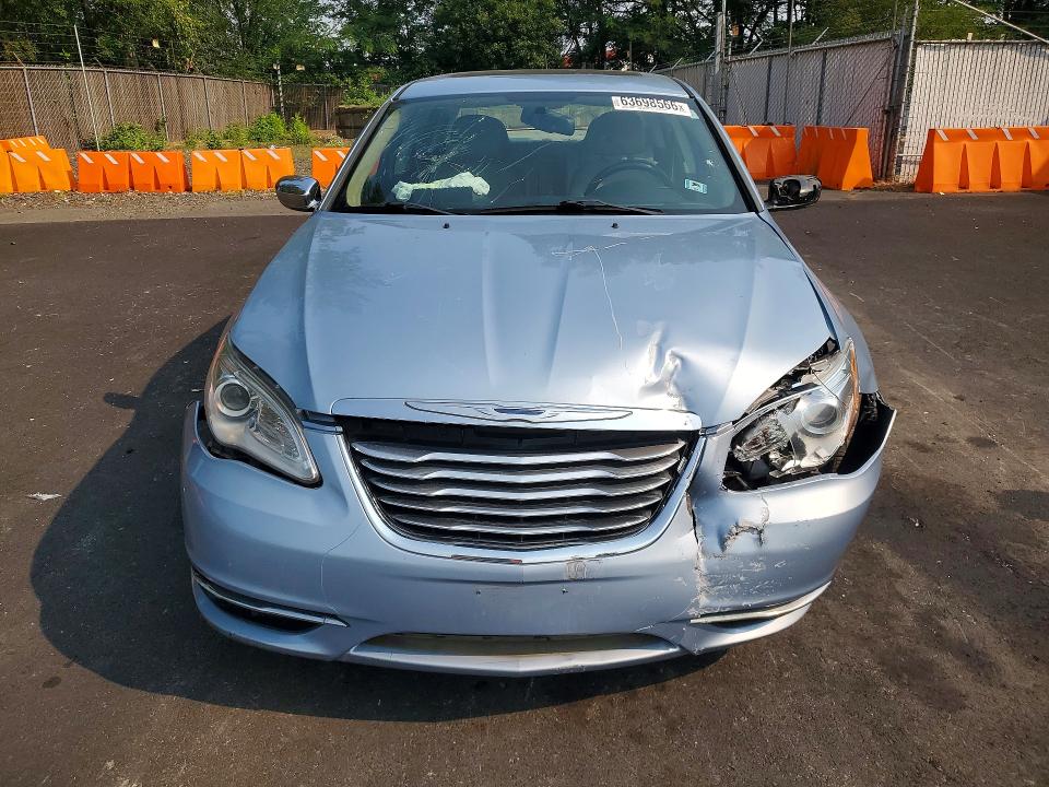 Photo 5 from auction – 2014 CHRYSLER 200 with VIN 1C3CCBCG7EN134981