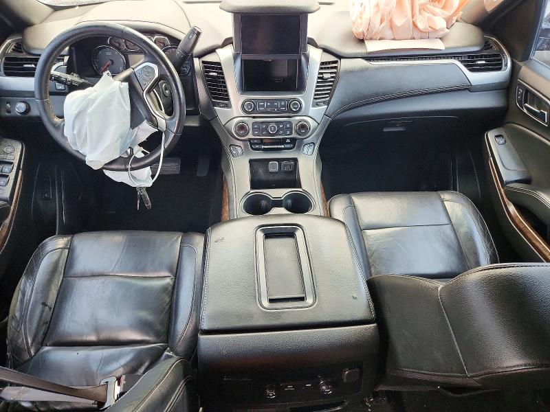 Photo 8 from auction – 2017 CHEVROLET SUBURBAN with VIN 1GNSCHKC0HR200638