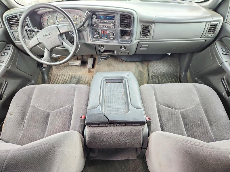 Photo 8 from auction – 2005 GMC NEW SIERRA with VIN 2GTEK19V751288387