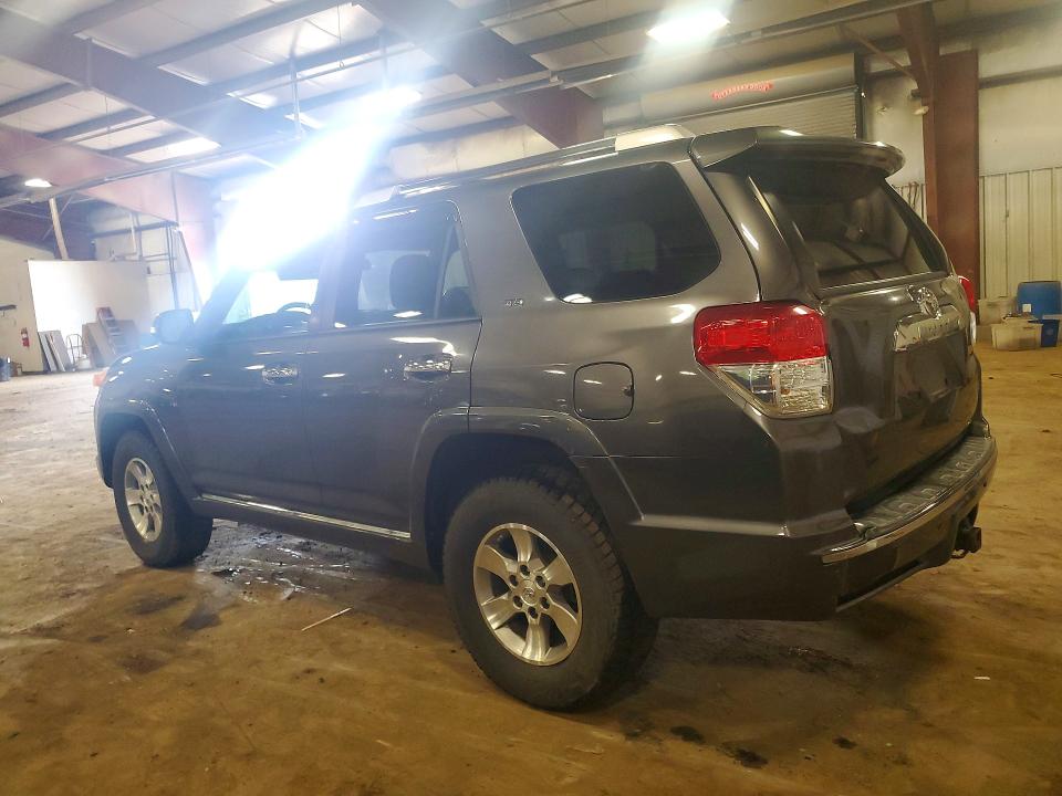 Photo 2 from auction – 2010 TOYOTA 4RUNNER with VIN JTEBU5JR9A5001266