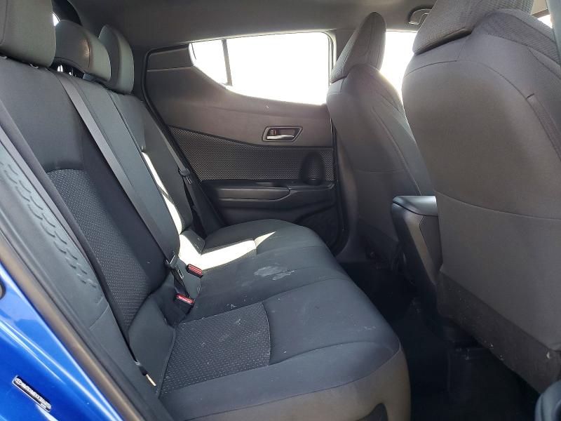 Photo 11 from auction – 2018 TOYOTA C-HR with VIN NMTKHMBXXJR048136