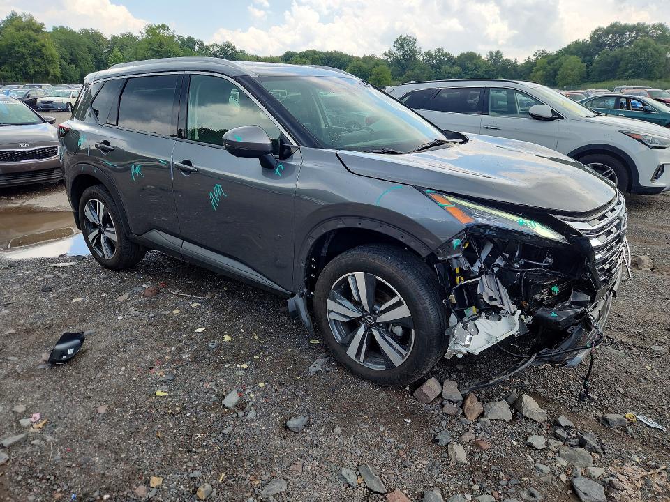 Photo 4 from auction – 2024 NISSAN ROGUE with VIN 5N1BT3CB1RC735365