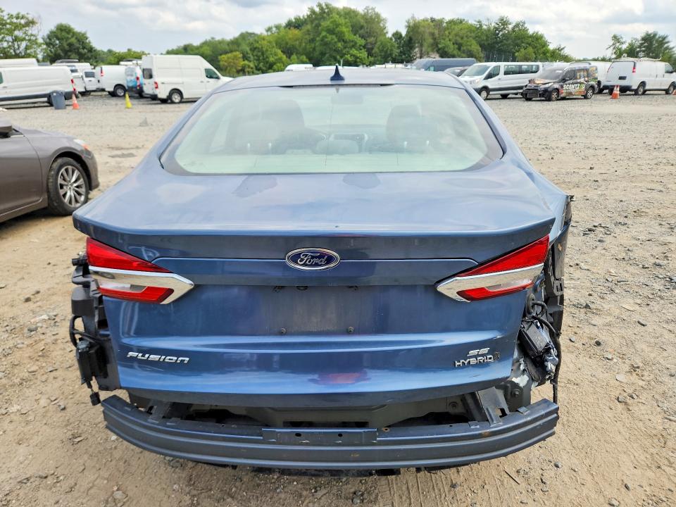 Photo 6 from auction – 2019 FORD FUSION with VIN 3FA6P0LU5KR151252