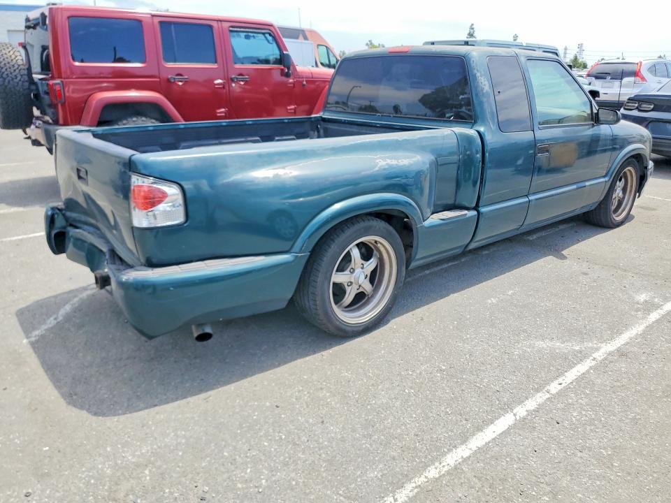 Photo 3 from auction – 1997 GMC SONOMA with VIN 1GTCS19X2V8520738