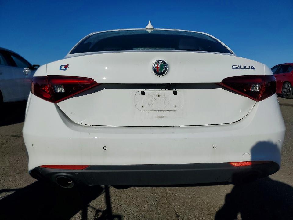 Photo 6 from auction – 2023 ALFA ROMEO GIULIA with VIN ZARFANAN8P7668490